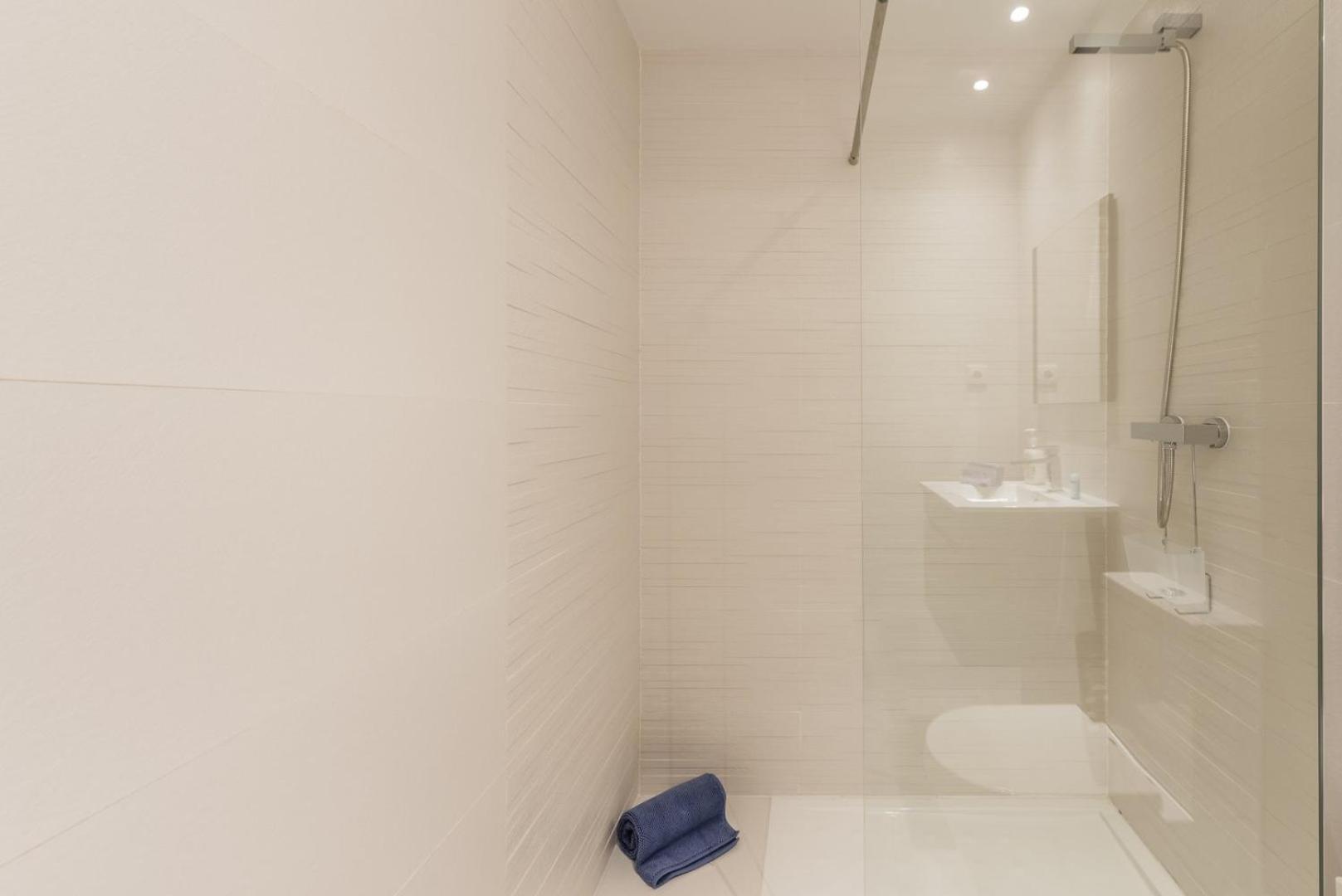 Guestready - Belas Artes Duplex Porto Buitenkant foto